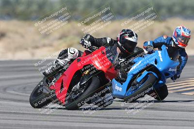 media/Oct-13-2025-Moto Forza (Mon) [[a66d839500]]/3-B Group/Session 3 (Turn 16)/